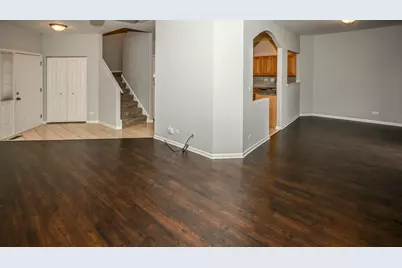 574 E Thornhill Lane, Palatine, IL 60074 - Photo 7