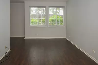574 E Thornhill Lane, Palatine, IL 60074 - Photo 5