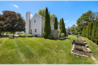 2307 Aspen Drive, Woodstock, IL 60098 - Photo 25
