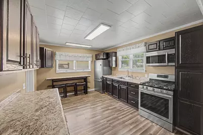 1206 E Main Street, Clifton, IL 61727 - Photo 9
