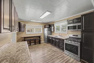 1206 E Main St, Clifton, IL 61727 - Photo 9