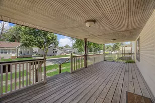 1206 E Main St, Clifton, IL 61727 - Photo 29