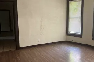 11317 S Edbrooke Ave, Chicago, IL 60628 - Photo 5