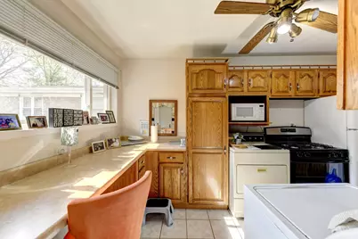 17927 Wildwood Avenue, Lansing, IL 60438 - Photo 5