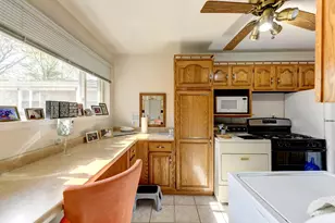 17927 Wildwood Ave, Lansing, IL 60438 - Photo 5