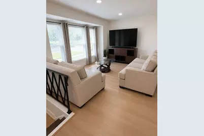 [Address not provided], Niles, IL 60714 - Photo 3
