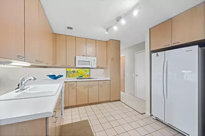 705 11th Street #316, Wilmette, IL 60091 - Photo 3