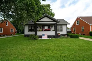 307 W Cleveland St, Heyworth, IL 61745 - Photo 25