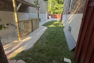 1427 N Lawndale Ave, Chicago, IL 60651 - Photo 15