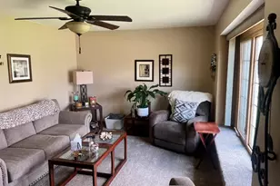 22548 Lakeshore Dr, Richton Park, IL 60471 - Photo 3