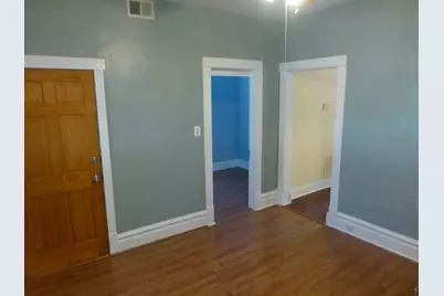 2839 N Central Park Avenue, Chicago, IL 60618 - Photo 5