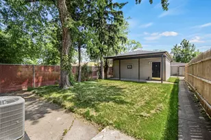 1145 E 90th St, Chicago, IL 60619 - Photo 17