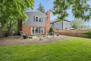 1699 Harding Rd, Northfield, IL 60093 - Photo 3