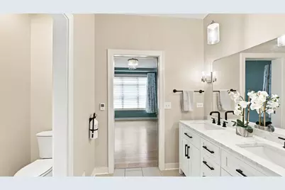 27W173 Galusha, Warrenville, IL 60555 - Photo 9
