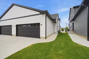 1523 Belclare Rd, Normal, IL 61761 - Photo 31