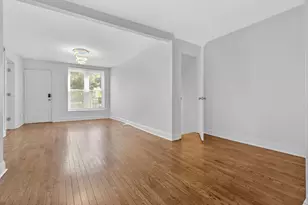2228 S Wood St, Chicago, IL 60608 - Photo 5