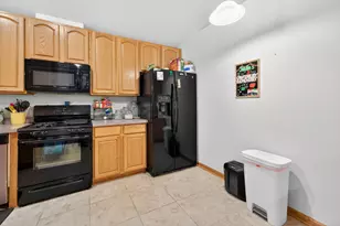 352 New Haven Dr, Cary, IL 60013 - Photo 11