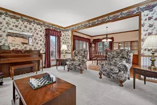 1036 E Talbot St, Arlington Heights, IL 60004 - Photo 5