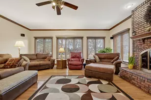 1036 E Talbot St, Arlington Heights, IL 60004 - Photo 17