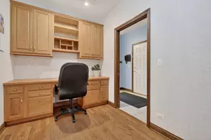 1036 E Talbot St, Arlington Heights, IL 60004 - Photo 9