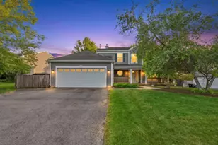 906 Barbara St, Lake in the Hills, IL 60156 - Photo 13