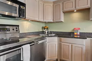 155 N Harbor Dr, Chicago, IL 60601 - Photo 9