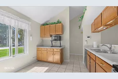 2935 Evergreen Lane, Aurora, IL 60502 - Photo 9