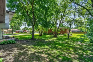 702 W Fitzhenry Ct, Glenwood, IL 60425 - Photo 37