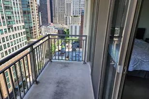 630 N State St, Chicago, IL 60654 - Photo 13