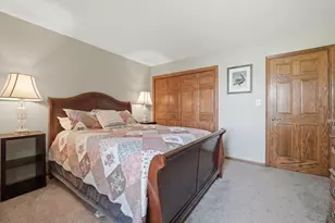 534 Whispering Pines Rd, Lindenhurst, IL 60046 - Photo 33