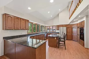 534 Whispering Pines Rd, Lindenhurst, IL 60046 - Photo 21