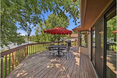 534 Whispering Pines Road, Lindenhurst, IL 60046 - Photo 9