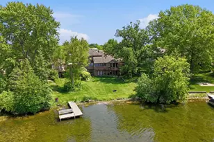 534 Whispering Pines Rd, Lindenhurst, IL 60046 - Photo 11