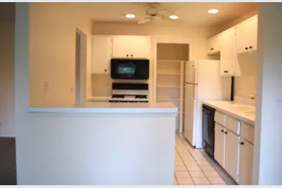 285 Mayfair Lane #2C, Schaumburg, IL 60193 - Photo 7