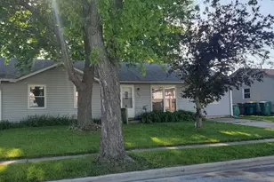 344 Emery Ave, Romeoville, IL 60446 - Photo 1