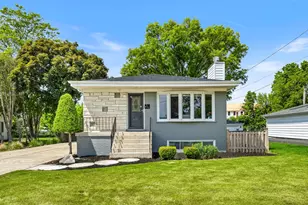 564 W Harrison Rd, Lombard, IL 60148 - Photo 1
