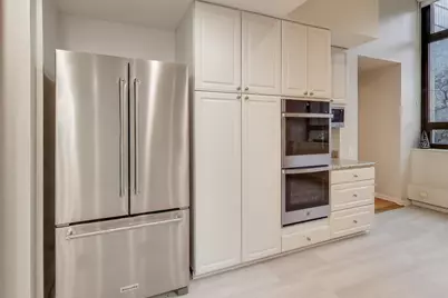 680 N Lake Shore Drive #221, Chicago, IL 60611 - Photo 19