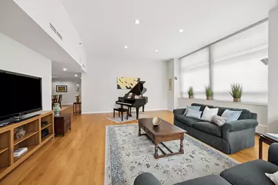 680 N Lake Shore Drive #221, Chicago, IL 60611 - Photo 17