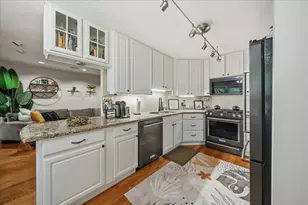 2619 Burton Dr, Westchester, IL 60154 - Photo 13