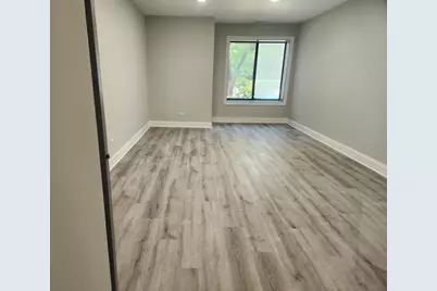 9242 Gross Point Road #107, Skokie, IL 60077 - Photo 7