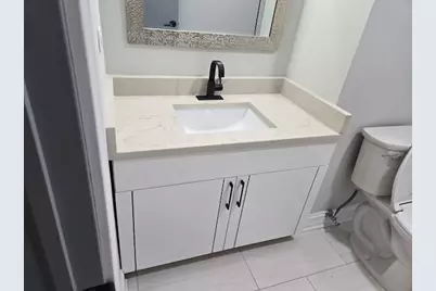 9242 Gross Point Road #107, Skokie, IL 60077 - Photo 5