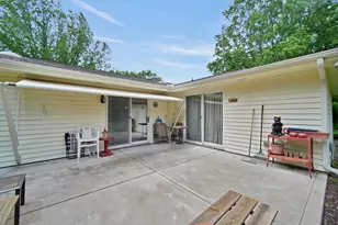2418 N Nottingham Ct, Champaign, IL 61821 - Photo 23