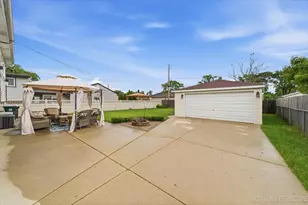 7528 Churchill St, Morton Grove, IL 60053 - Photo 5