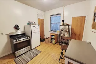 923 W Waveland Ave, Chicago, IL 60613 - Photo 5