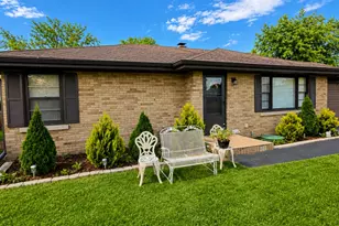 900 Westminster Rd, Joliet, IL 60435 - Photo 1
