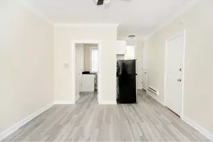 6465 W Roscoe St, Chicago, IL 60657 - Photo 7
