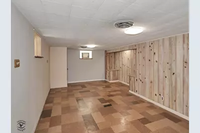 10208 S Saint Louis Avenue, Evergreen Park, IL 60805 - Photo 19