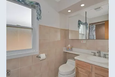 10208 S Saint Louis Avenue, Evergreen Park, IL 60805 - Photo 13
