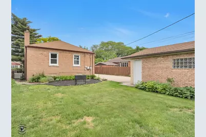 10208 S Saint Louis Avenue, Evergreen Park, IL 60805 - Photo 23