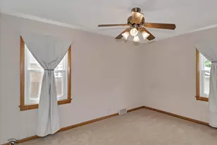10208 S St Louis Ave, Evergreen Park, IL 60805 - Photo 15